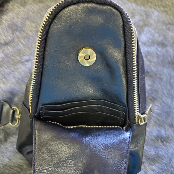 Cream Guitar Strap Sling Bag *new* Vegan Leather - Picture 2 of 3